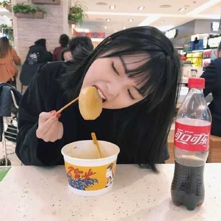以后我会珍惜身边的每一个人 但不会再挽留任何人