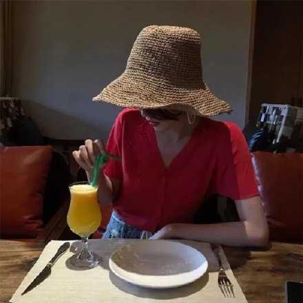 你已经是个大人了 你可以没有爱情 但不能没有钱