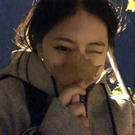 任何时候都不要违背自己的意愿去生活，任何时候都不要。