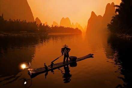 一个人能把自己调成静音，心中自有天籁之音。