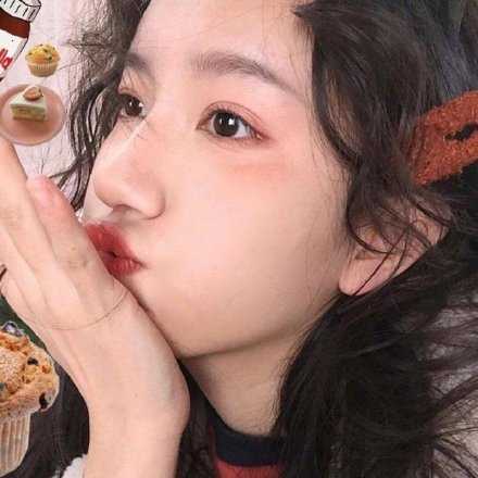 以前我以为钱可以买到一切 现在觉得真的不行 因为钱不够