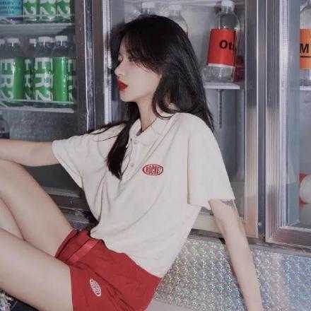 思念，是瞬间的无语，是无尽的话题。
