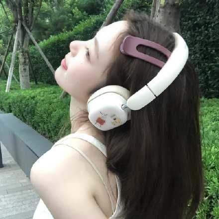 这世界上一件件事情，也是一条条生命。一件事情落了地，它自己就会挣扎着长出自己的模样。所以很多时候，我们只需要把这件事生下来，然后看它到底能长成什么样子。