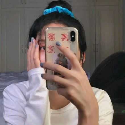 爱而不得的时候，再爱就不礼貌啦。