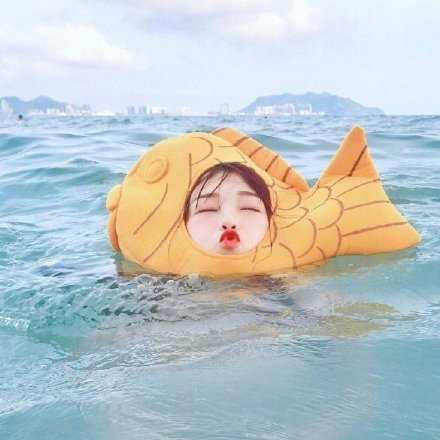 干不完的活 睡不够的觉 喂不胖的钱包 买不起的貂