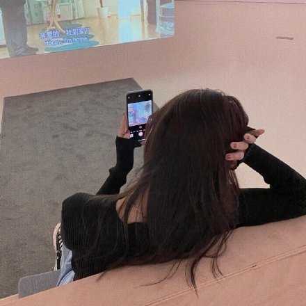 做一个三脱四等的女孩纸 脱贫 脱脂 脱单 等外卖 等快递 等发工资 等一个男的 