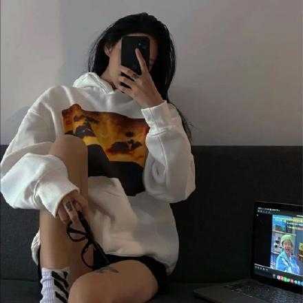 你要记着别人对你的好，不要去记你对别人的好，人心里不要装那么多东西，这样才会快活自在。