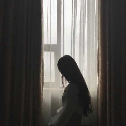 人一旦彻底地心灰意冷过，很多事情就真的不会在乎了。