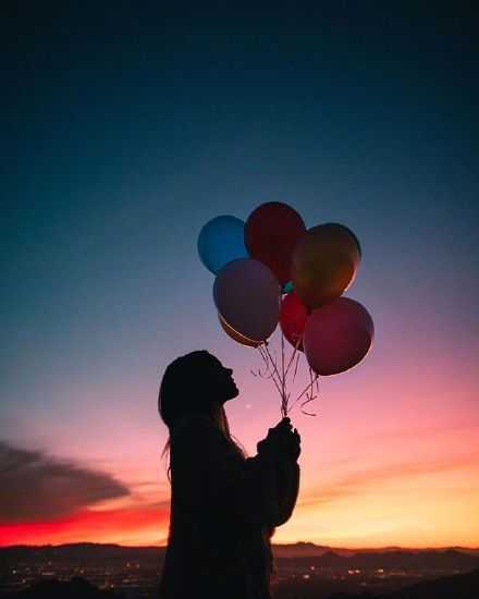 世界这么大，我们却有缘一起熬夜。