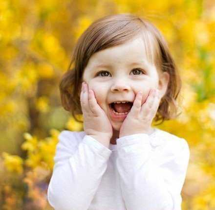 人，要记事不能记仇。记事可以增长知识；记仇却会增加烦恼。