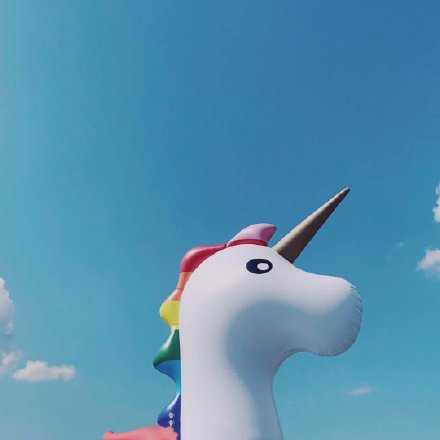 事情总是在你最不抱期望的时候得到解决，所以，永远不要放弃。