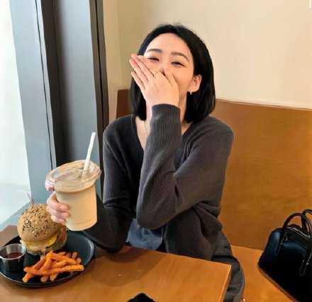 “梦想是要靠自己努力才能实现的”