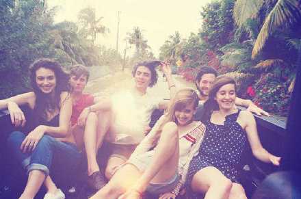 无论我们最后生疏到什么样子，但我曾经对你的好都是真心实意，绝不掺假。