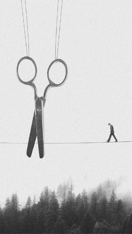 勇敢是，当你还未开始就已知道自己会输，可你依然要去做，而且无论如何都要把它坚持到底。