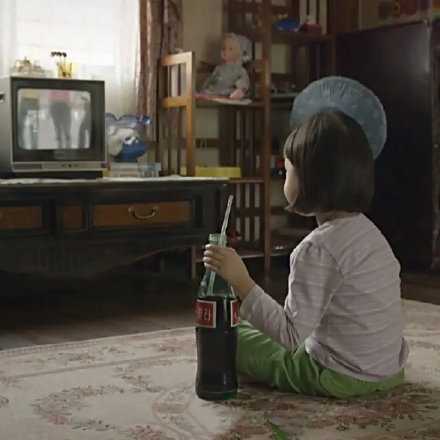 以前总是一腔热情得对待所有关系，总是一味地讨好，怕自己做得不够好。年龄大了以后，对待关系就是处得来就处，让我不舒服就立马不联系了，生活太累了，爱谁谁。