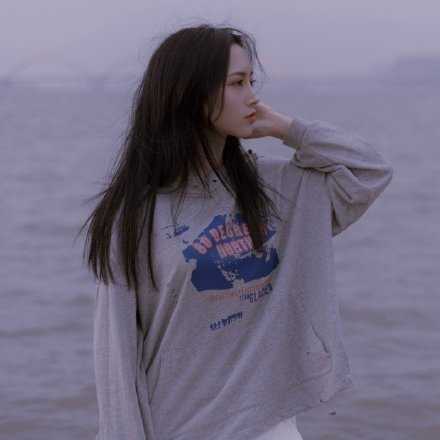 总有人前仆后继对我好 我辜负他们 你辜负我