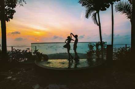 爱情只有两种结果 要么你妈成我妈 要么各回各家 各找各妈