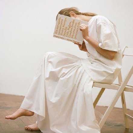 拉黑删除是小孩子才做的事情，成年人只是不再讲话。