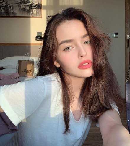 再见一面吧 我把一见钟情还给你