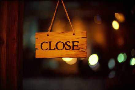 至今对一句话印象深刻，奉为真理。“疯狗来了，关门就好。”晚安。