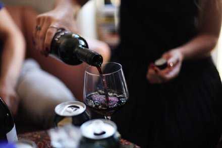 如果世界上有什么奇迹，一定是尽力理解某个人，并与之同甘共苦。