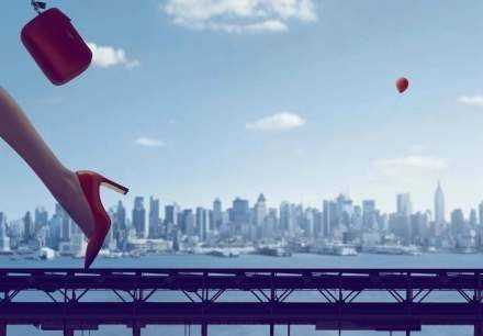 能入我心者，我待以君王；不入我心者，不屑以敷衍。指缝太宽，时光太瘦，一辈子真的很短，若懂，请惜！