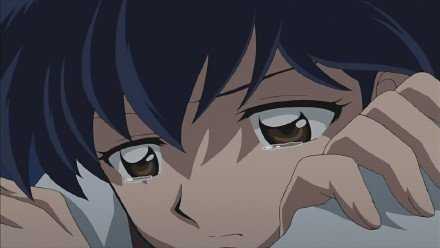 到了这个年纪如果还有什么能让你大哭一场的，那一定是吃多少喝多少睡多少都解决不了的很难过很心痛很累的事。