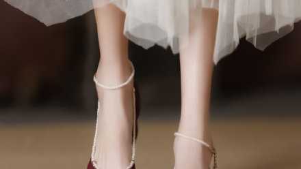 遇到不对的人 拍拍屁股就走 简单明了 因为人生哪有多余的时间 浪费在多余的人身上