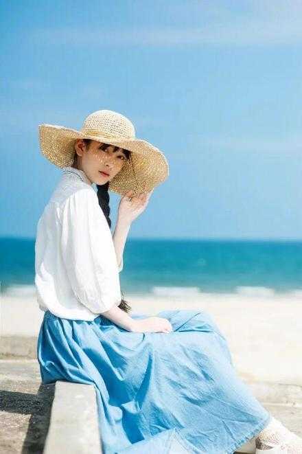 别人再好，也是别人。自己再不堪，也是自己，做独一无二的自己。只要努力去做最好的自己，一生足矣。