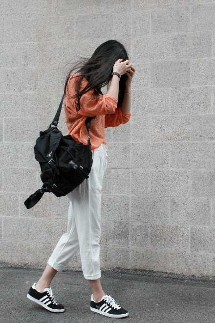 大多数人口里的怎么了，只是为了满足好奇心，并不是要帮你的意思。