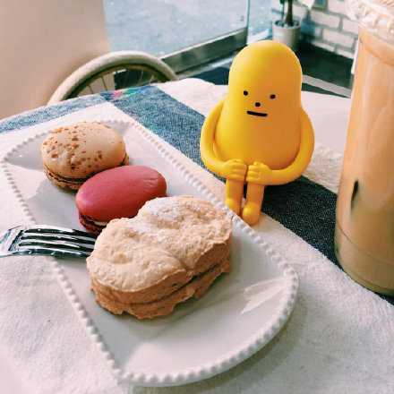 有时候好人不可以乱做，在你考虑别人感受的时候，其实可以再想想别人有没有考虑过你的感受。