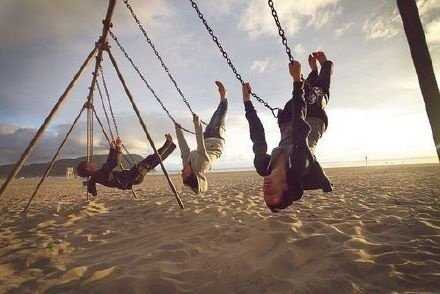 趣味相投也好，臭味相投也罢，能遇到个能随时陪自己去疯的人那就一定是三生有幸。