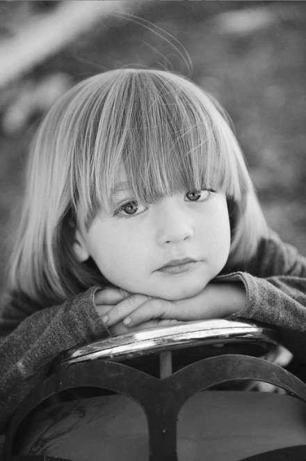 摔倒了又怎样，至少我们还年轻。