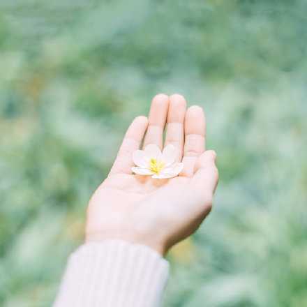 活的潇洒一点 让笑容成为心情 而不是表情