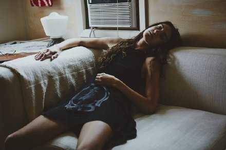 想你的时候，变成一颗山楂，脸红又心酸。