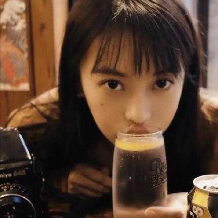 事压不垮人，但情绪可以，所以不要被情绪绑架，要学会和自己和解。