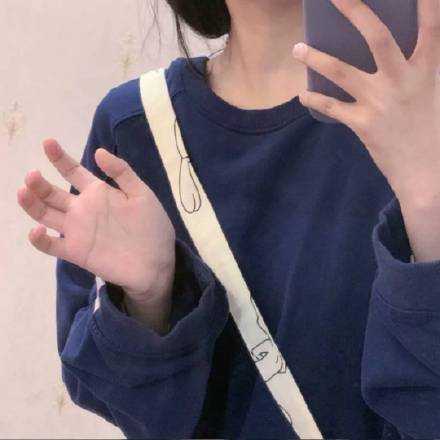 如果这段时间你觉得很疲惫觉得全是坎坷，请相信这是老天对你赐福的考验，熬过了这段时间，接下来全是好运。