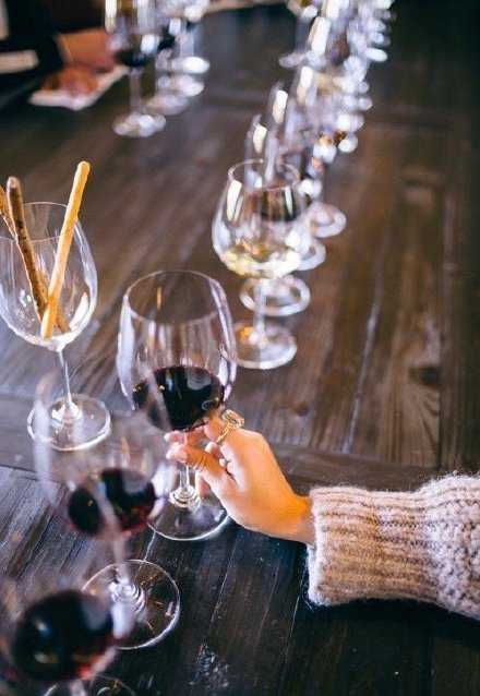 人生所有的努力，无非两种结果：见笑或者见效。做好迎接前者的准备，做好遇见后者的从容。晚安。