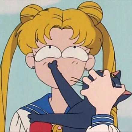 虽然我们不熟，但你可以拿钱和我套近乎。