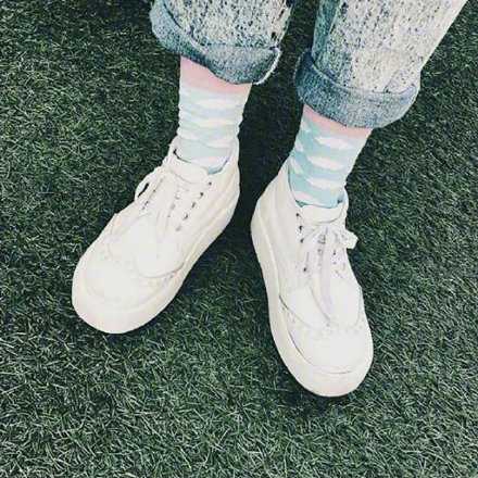 责任，担得起就是礼物，担不起就是包袱；压力，顶得住就是成长，顶不住就是痛苦。