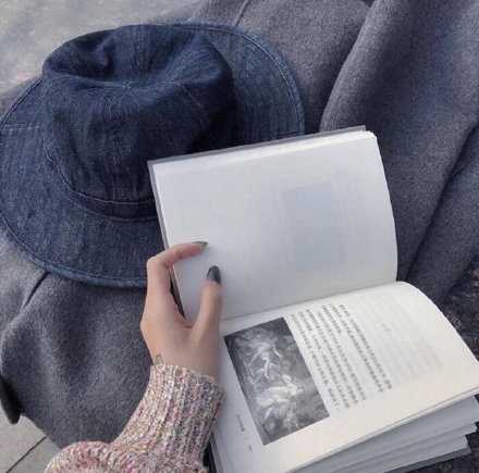 长大前，笑是真的，痛是装的。长大后，笑是装的，痛是真的。