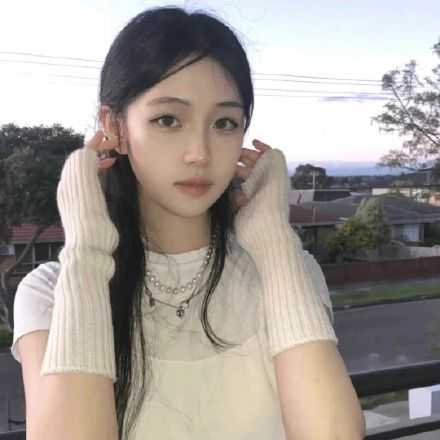 “人生的价值是自己感受的，它不是别人的看法。”