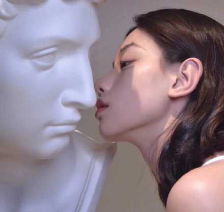 后来才知道 祝你前程似锦原来是离别的意思