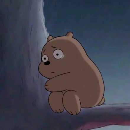 有时候觉得自己是多余的，受了许多委屈，很伤心很难受，却还是会笑着告诉所有人，我很好我没事。