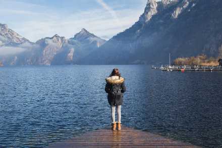 或许生活的最好形态，就是人走茶凉后，你仍知如何乐活。