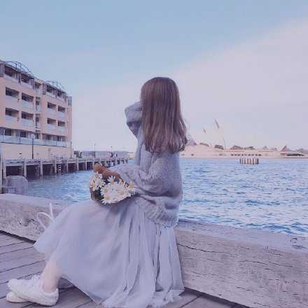 保持一点钝感力吧，别凡事都必往心里去，人生已经很累了。