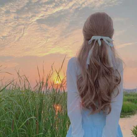 得而不喜，失而不忧，则幸福常在。