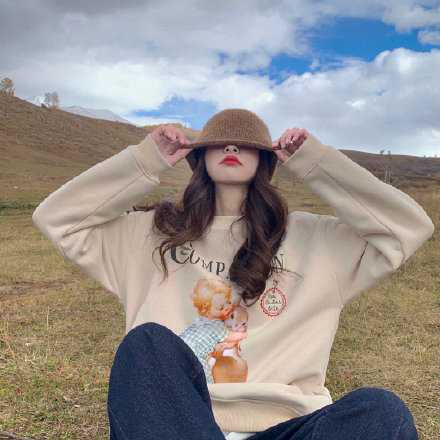 一谈恋爱就变得奇奇怪怪  各种小脾气吃醋不高兴都上来了  好端端的一个女孩子怎么变成这样了