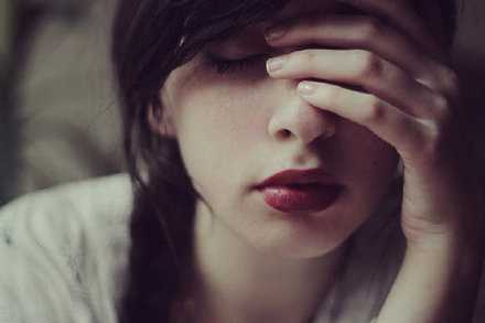 给不了婚姻，就不要老霸占别人的青春。