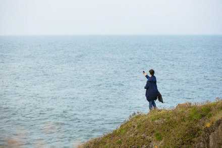 你的好运气藏在你的实力里，也藏在你不为人知的努力里。你越努力，就越幸运。